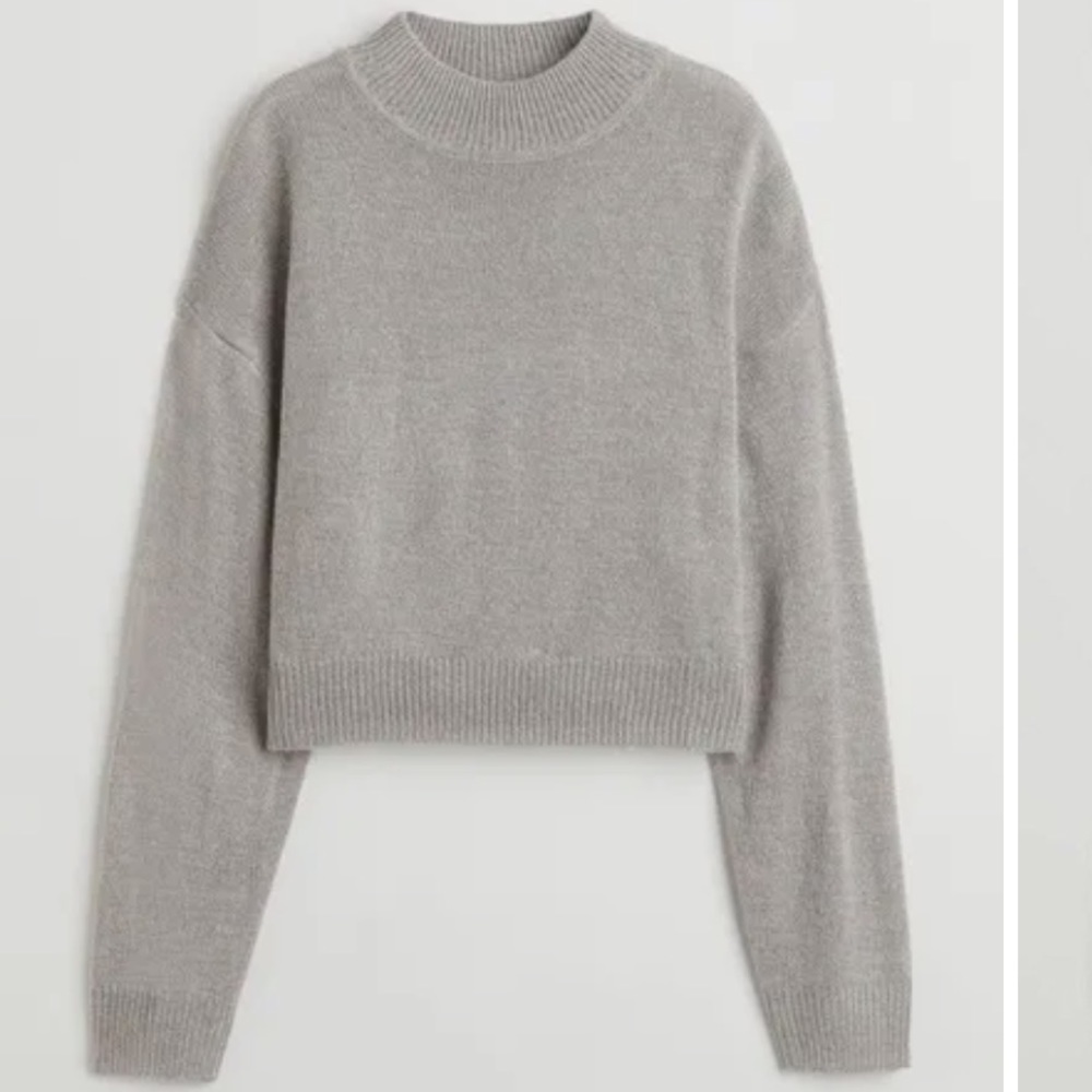 NEW H&M | Grey Cropped Long Sleeve Knit Sweater - Size S - New Without Tags​​​